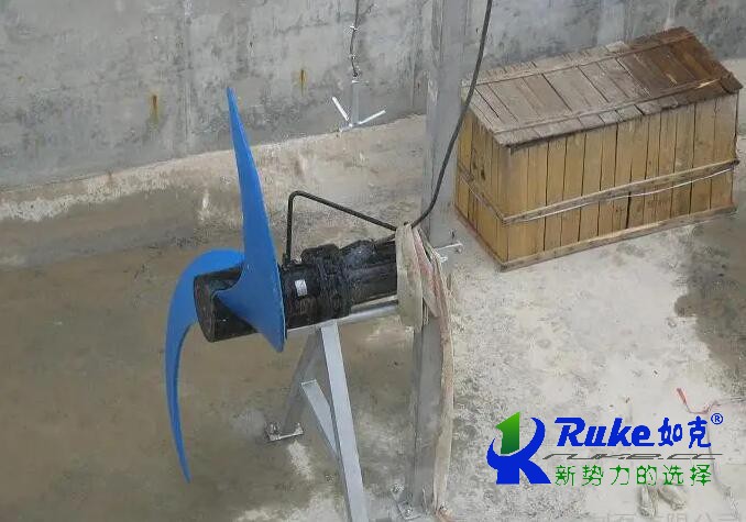 污泥池潛水攪拌機的工作原理和安裝調試